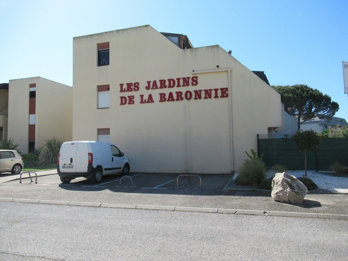 T2 cabine terrasse au Grau-du-Roi, 100m de la plage - Photo 10