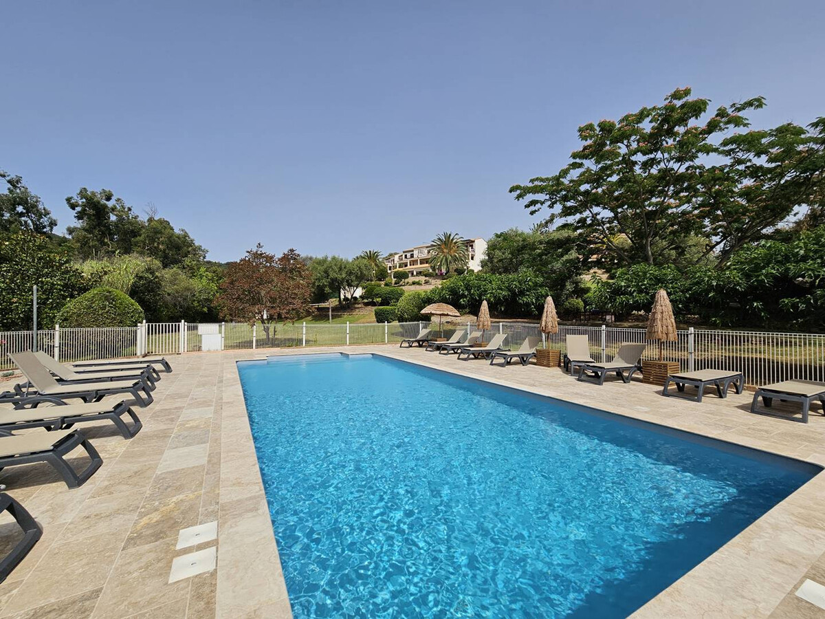 Appartement avec piscine, plage à pied, animaux acceptés - Photo 1