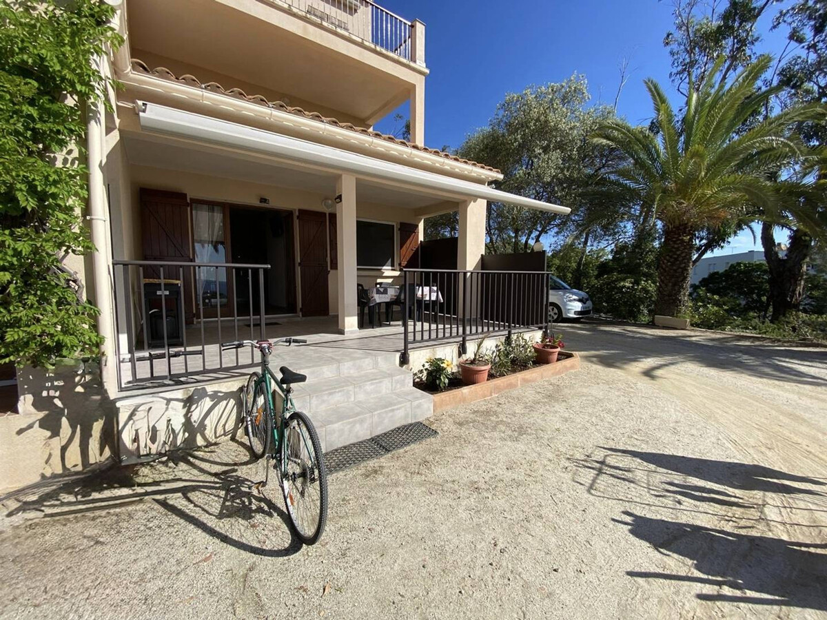 Appartement avec piscine, plage à pied, animaux acceptés - Photo 4
