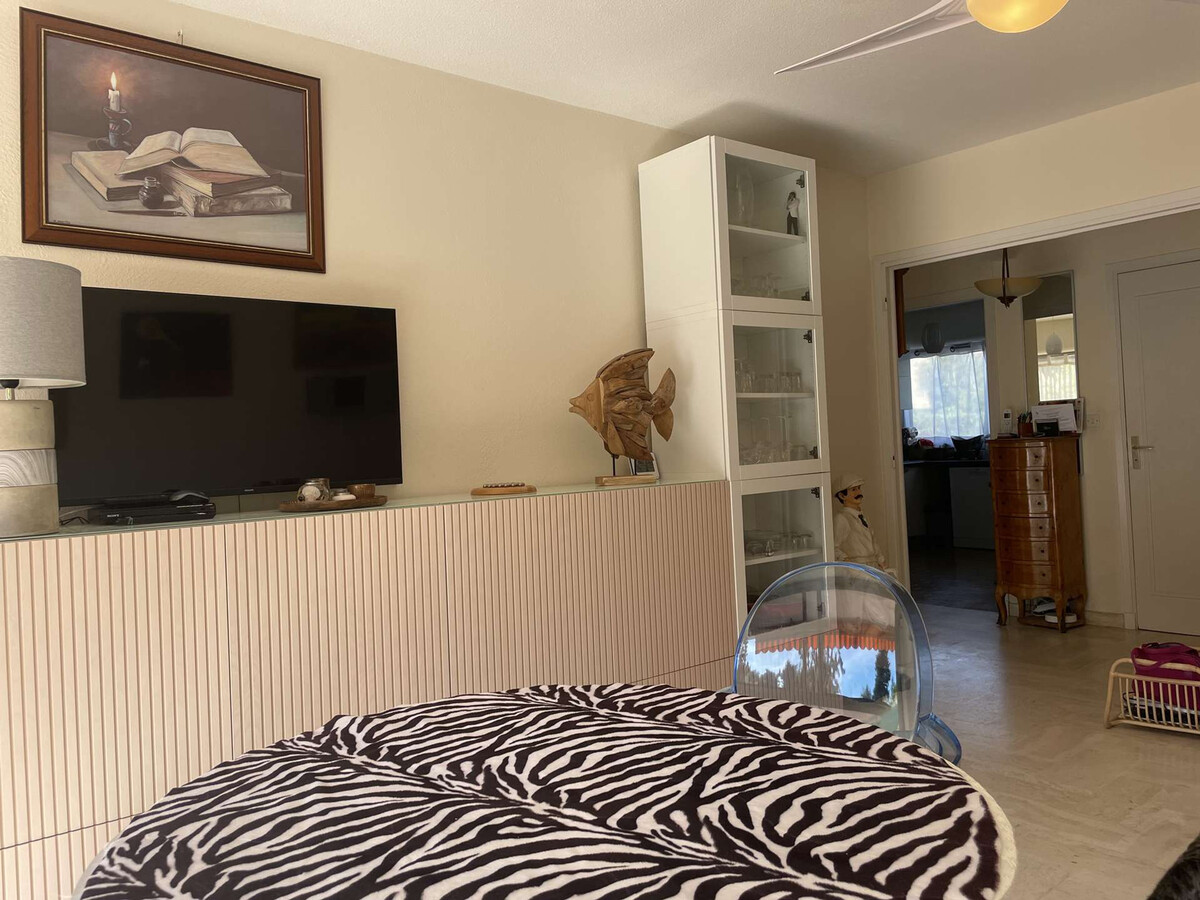 Appartement rez-de-jardin 4 pers., piscine & tennis à Antibes - Photo 7