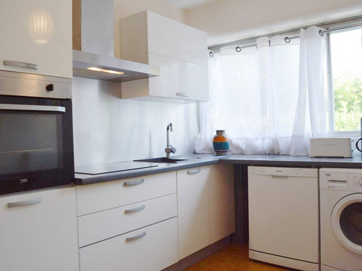 Appartement rez-de-jardin 4 pers., piscine & tennis à Antibes - Photo 9