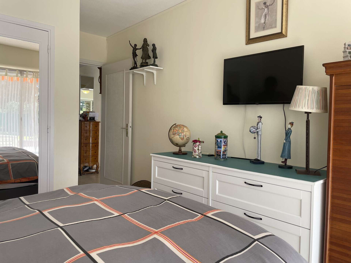 Appartement rez-de-jardin 4 pers., piscine & tennis à Antibes - Photo 12