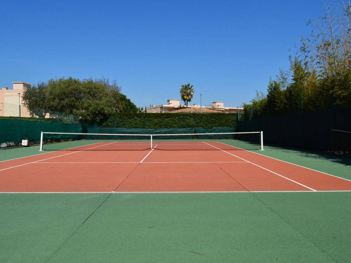 Appartement rez-de-jardin 4 pers., piscine & tennis à Antibes - Photo 17