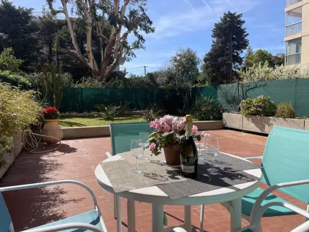 Location appartement à Antibes, Appartement avec Piscine & Tennis, Terrasse ensoleillée, Garage privé - Antibes