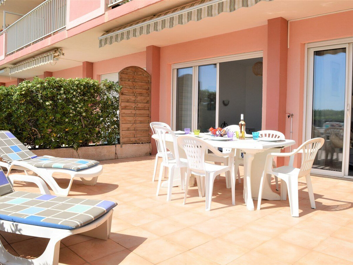Appartement front de mer, 2 chambres, terrasse, parking - Photo 3