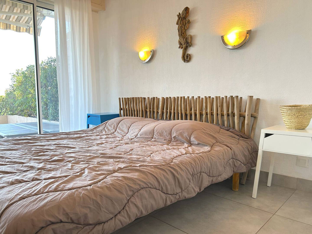 Appartement front de mer, 2 chambres, terrasse, parking - Photo 11