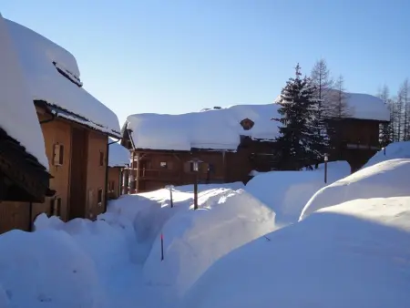 Appartement 2 pièces, 150m des remontées, parking et skis : photo 9