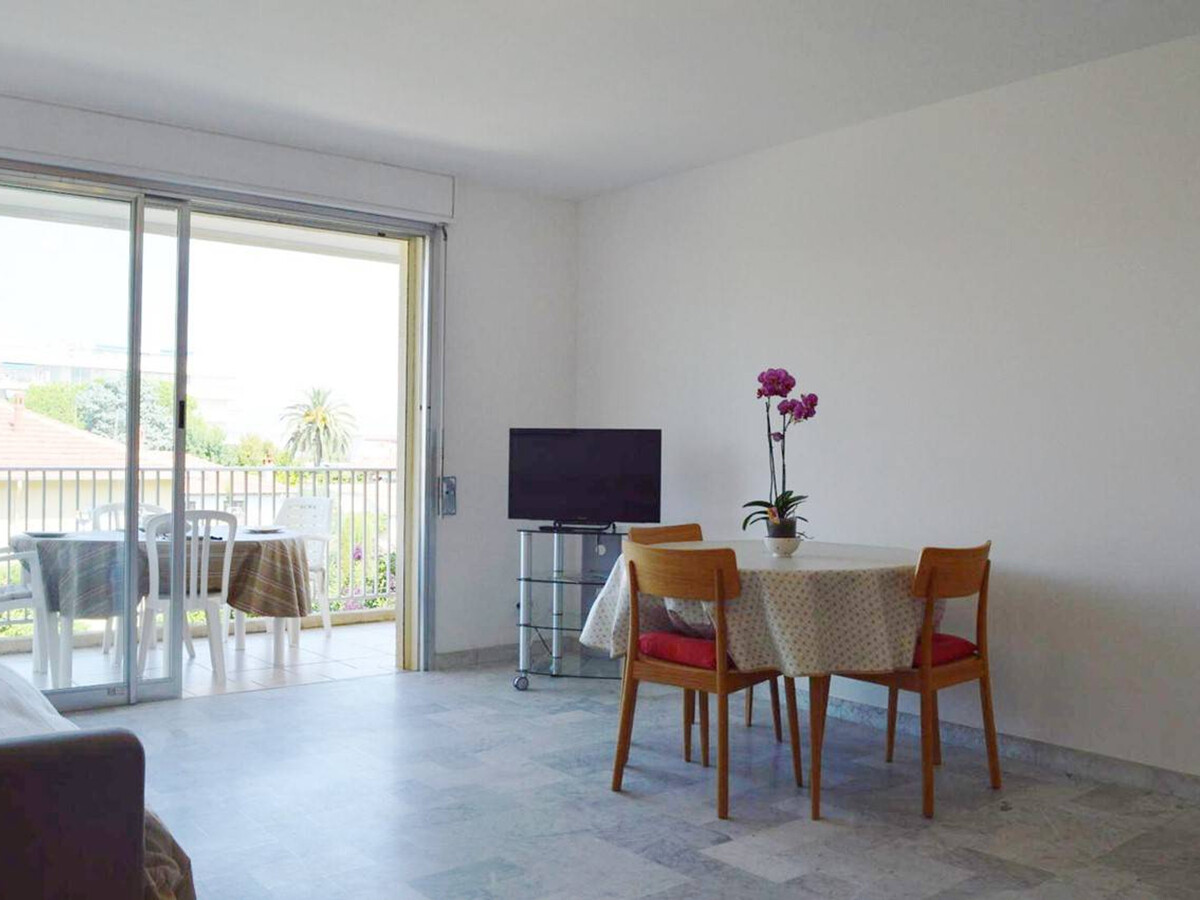 T2 Antibes avec balcon vue mer, près plage Salis - Photo 4