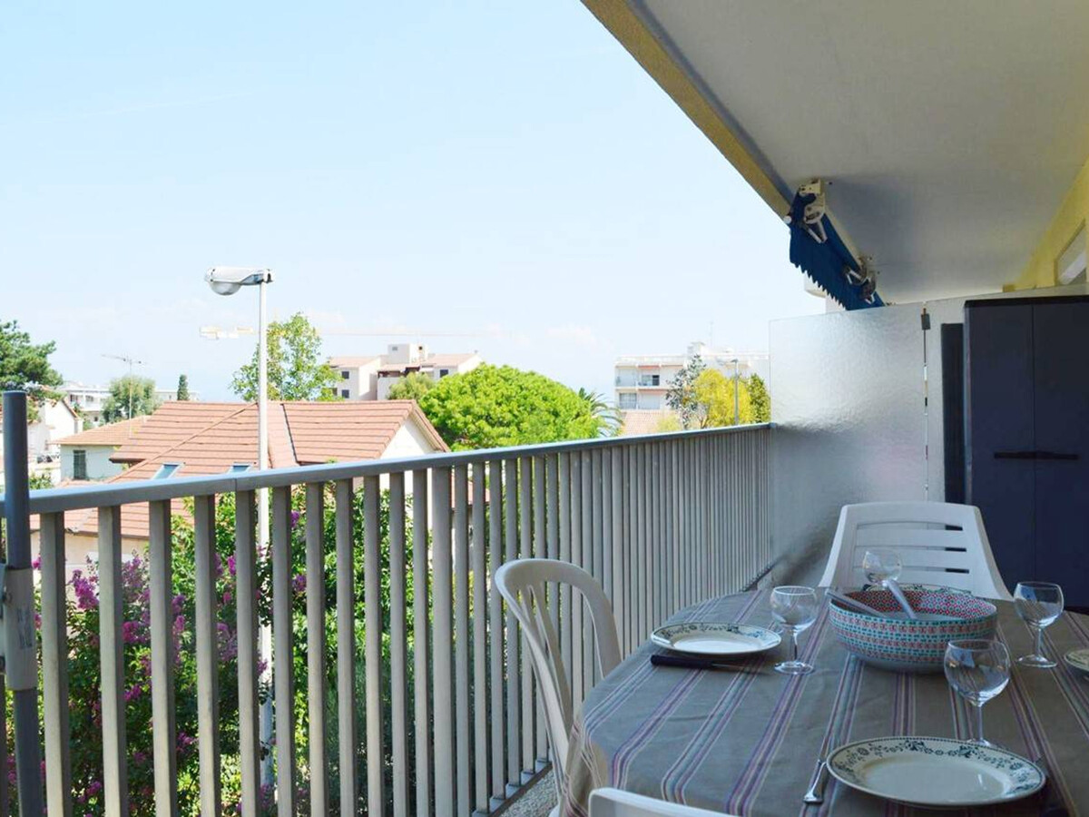 T2 Antibes avec balcon vue mer, près plage Salis - Photo 19