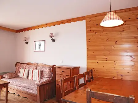 Location appartement à Les Orres, Duplex aux Orres 1800 avec Balcons – 3 Pièces pour 8 Personnes