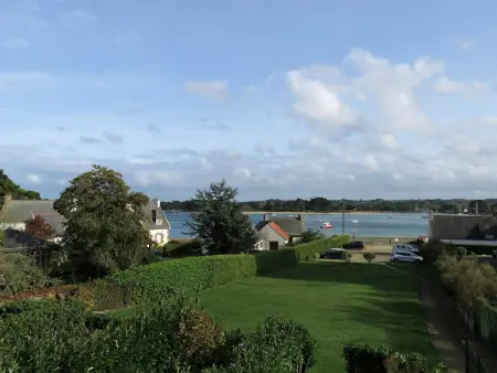 Appartement rénové vue mer, terrasse à 200m des plages : photo 10