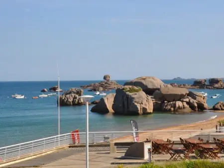 Appartement 50m plage Coz-Pors, Trégastel : photo 12