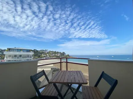 Appartement vue mer dernière étage, plage Trestraou