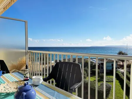 Location appartement à Le Lavandou, Appartement coquet 2 pièces avec terrasse au Lavandou, 4 couchages, vue exceptionnelle plage
