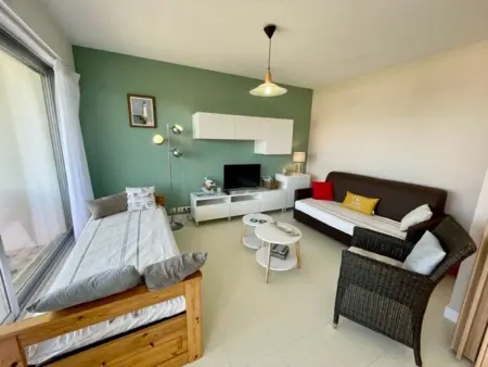 Location appartement à Quiberon, Studio rénové, balcon, animaux admis, parking