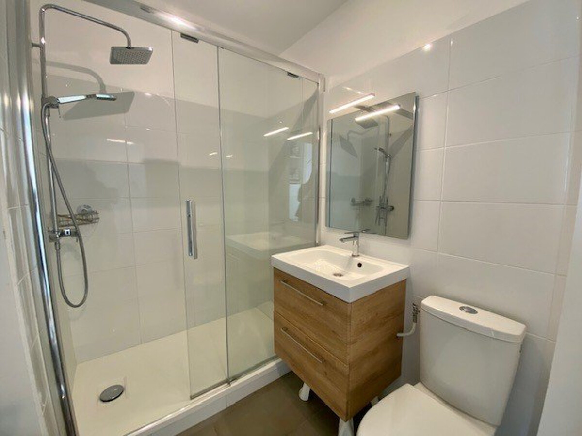Studio rénové 35m² à Quiberon, loggia vue mer - Photo 8