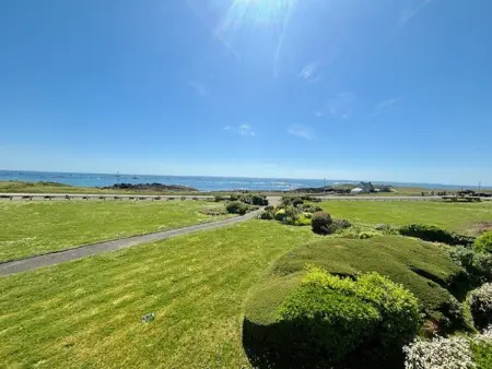 Location appartement à Quiberon, Studio rénové avec vue mer, parking, pour 3 personnes à Quiberon
