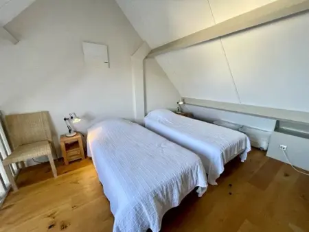 Studio mezzanine 32m² vue baie, balcon, parking, plage : photo 7