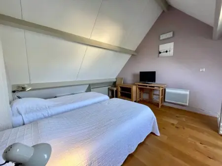 Studio mezzanine 32m² vue baie, balcon, parking, plage : photo 8