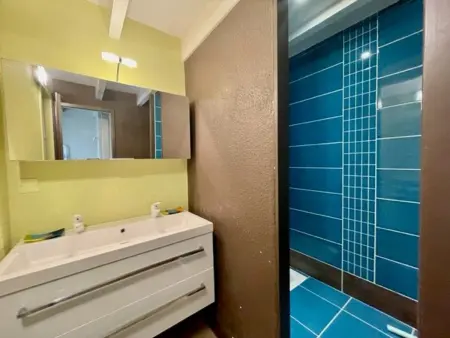 Studio mezzanine 32m² vue baie, balcon, parking, plage : photo 9