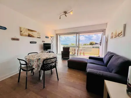 Location appartement à Quiberon, Charmant 2 pièces rénové à Quiberon avec balcon, parking et wifi, animaux admis