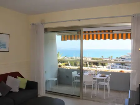 Studio rénové vue mer Baie des Anges à Villeneuve-Loubet : photo 6