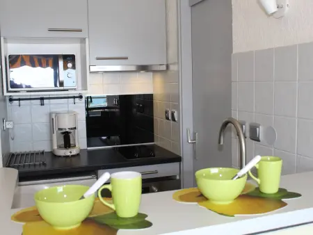 Studio rénové vue mer Baie des Anges à Villeneuve-Loubet : photo 10