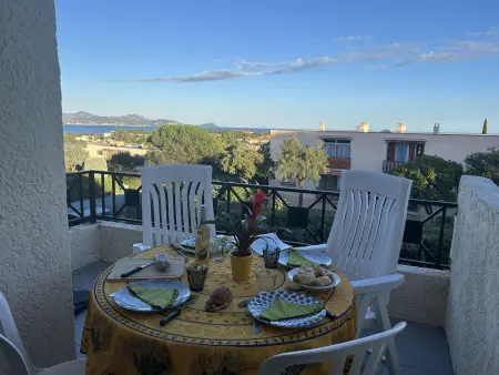 Location appartement à Saint Aygulf, Appartement 2P/Mezzanine 4 Pers à Saint-Aygulf - Terrasse, Parking, Lave-linge