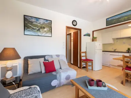 Appartement 2 chambres avec balcon et parking à Saint-Lary-Soulan : photo 2