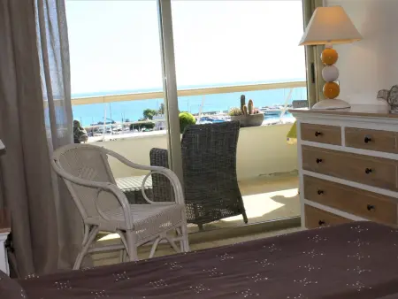 Appt moderne 2P vue mer, terrasse, parking, Villeneuve-Loubet : photo 2