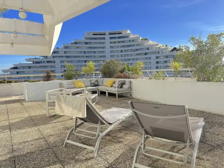 Appart 60m² vue panoramique Marina Baie des Anges, 8e étage : photo 2