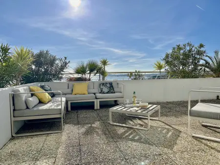 Appart 60m² vue panoramique Marina Baie des Anges, 8e étage : photo 3