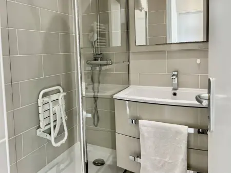 Appart 60m² vue panoramique Marina Baie des Anges, 8e étage : photo 10