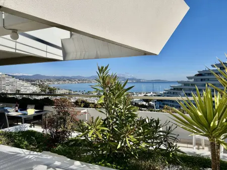 Appart 60m² vue panoramique Marina Baie des Anges, 8e étage : photo 18