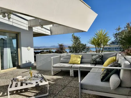 Appart 60m² vue panoramique Marina Baie des Anges, 8e étage : photo 19