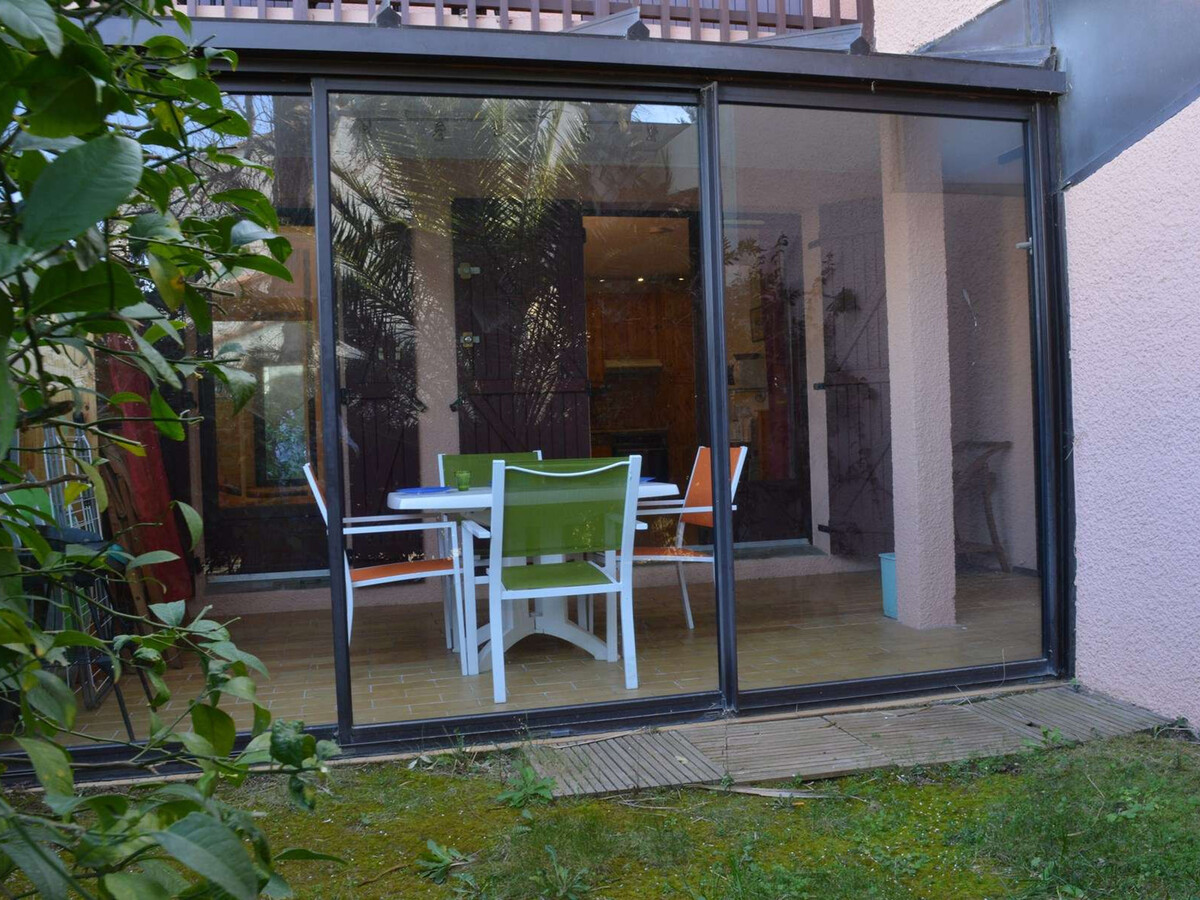 T2 rez-de-jardin piscine à 250m de la plage - Photo 14