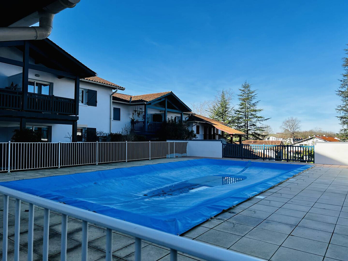 T1 bis Cambo-les-Bains avec terrasse et piscine - Photo 14