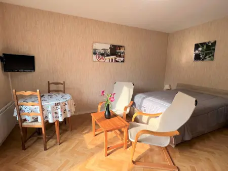 T1 Bis lumineux Cambo-les-Bains, balcon et parking : photo 3
