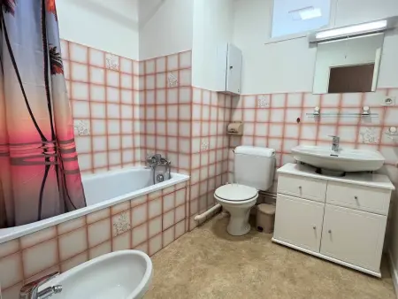 T1 Bis lumineux Cambo-les-Bains, balcon et parking : photo 8