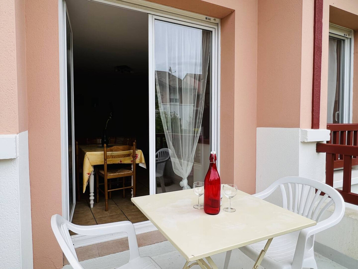 F2 avec piscine et parking à Cambo-les-Bains - Photo 11