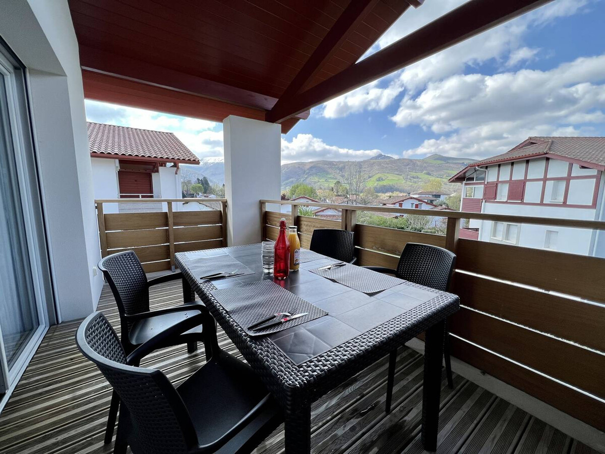 T2 Itxassou avec terrasse et parking - Photo 12