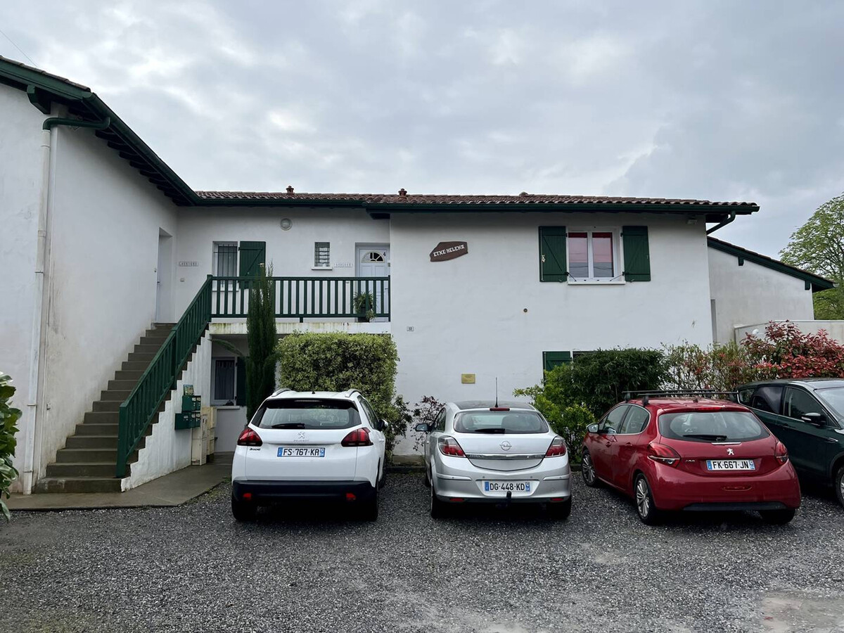 T2 Cambo-les-Bains calme avec parking aérien - Photo 1