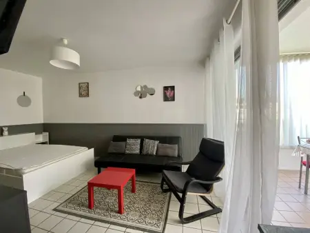 Studio 2 personnes avec véranda à Cambo-les-Bains : photo 2