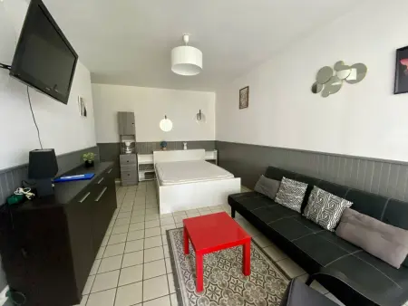 Studio 2 personnes avec véranda à Cambo-les-Bains : photo 3