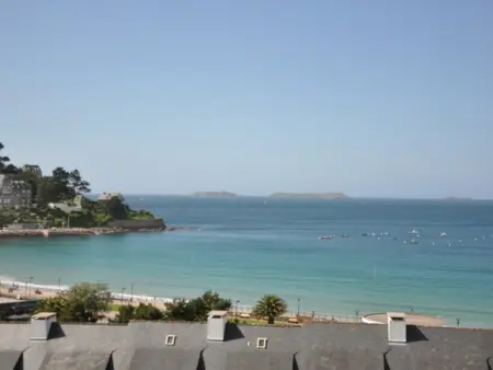 Location appartement à Perros Guirec, Appartement rénové au Château de Trestraou avec parking, proche plage et commerces