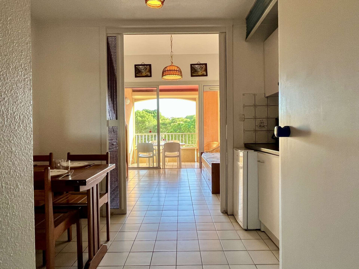 Studio mezzanine avec 2 piscines à 400m de la plage - Photo 2