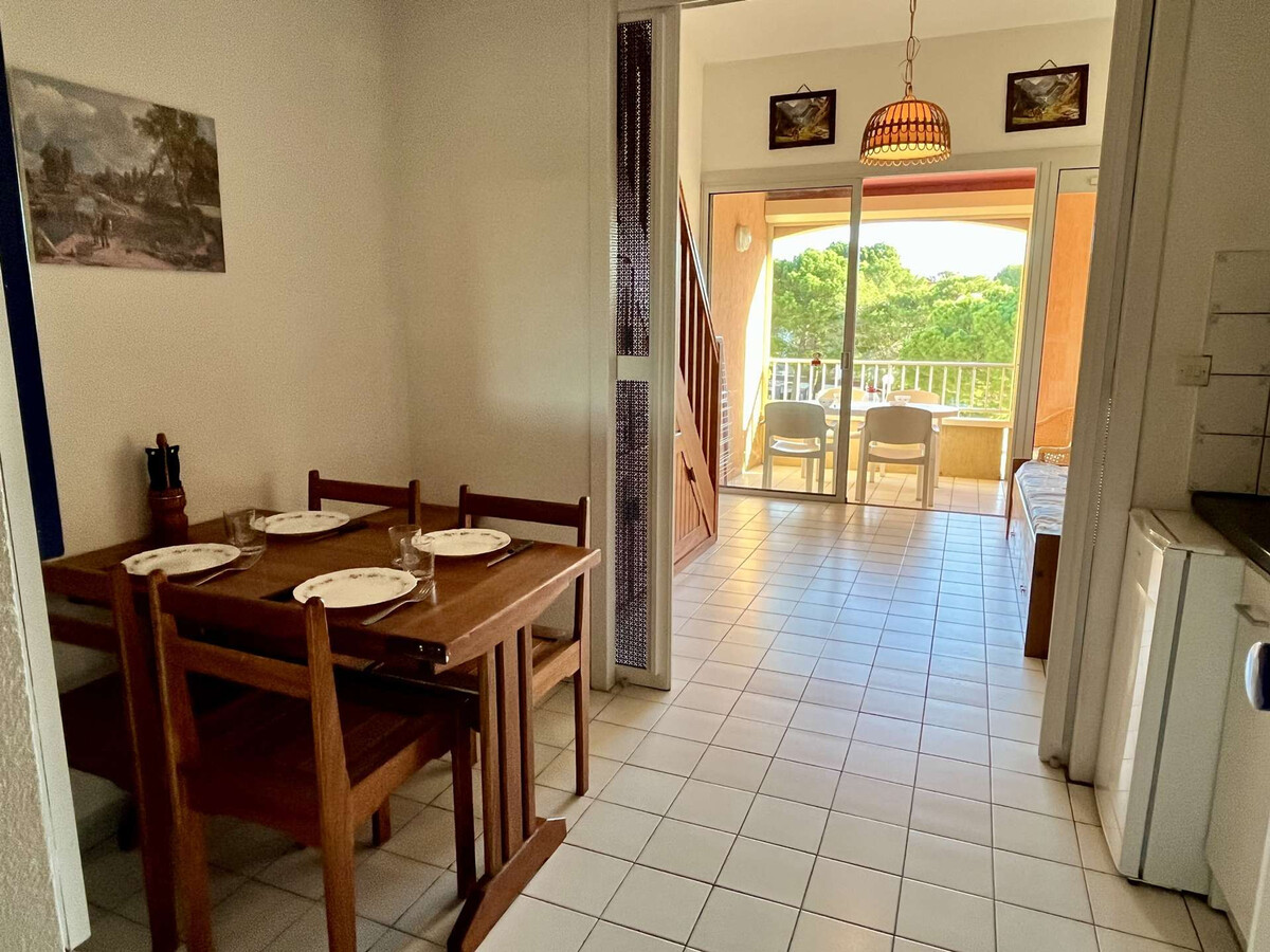 Studio mezzanine avec 2 piscines à 400m de la plage - Photo 8