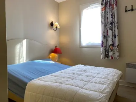 T3 cabine aux Issambres, vue mer, piscine et parking inclus : photo 6