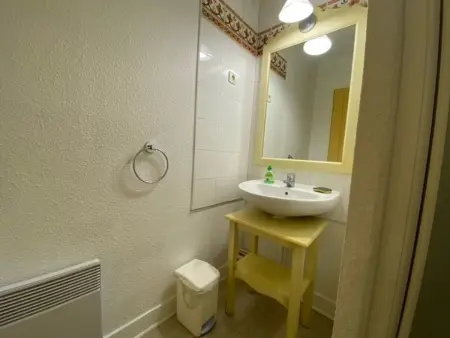 T3 cabine aux Issambres, vue mer, piscine et parking inclus : photo 10