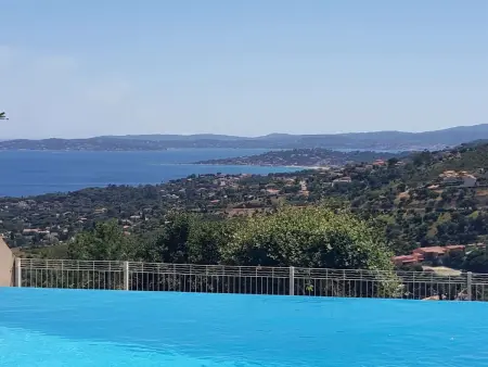 T3 cabine aux Issambres, vue mer, piscine et parking inclus : photo 15
